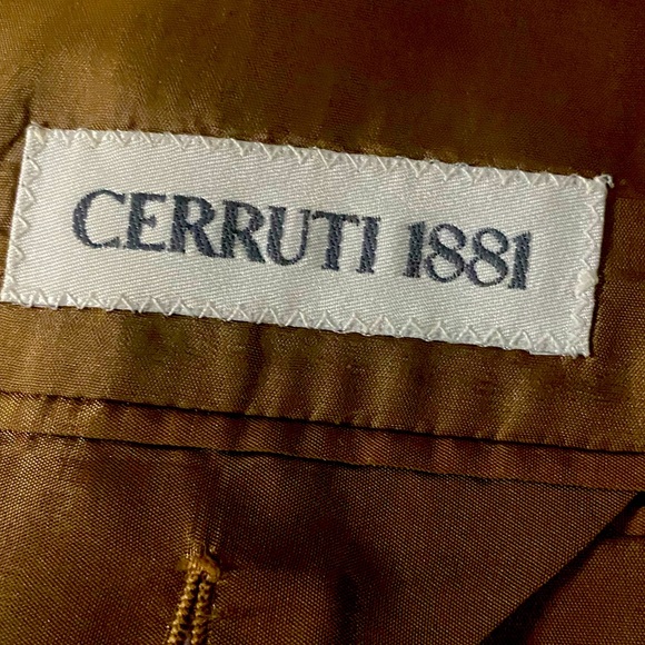 Cerruti 1881 Italian made 2 button cashmere/wool sport coat. Fits like a 44 R - Picture 4 of 6